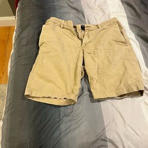 Banana Republic Shorts Khaki 32 Inch waist